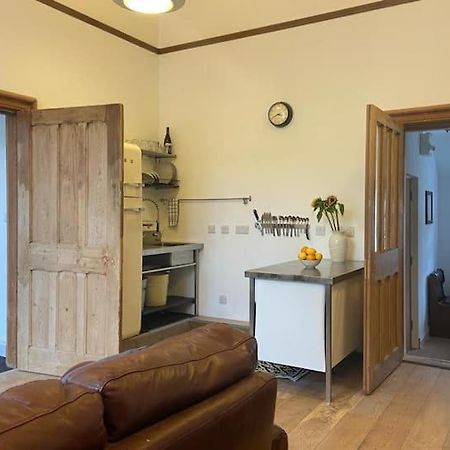 Bank House Apartments Stafford Town Centre Экстерьер фото