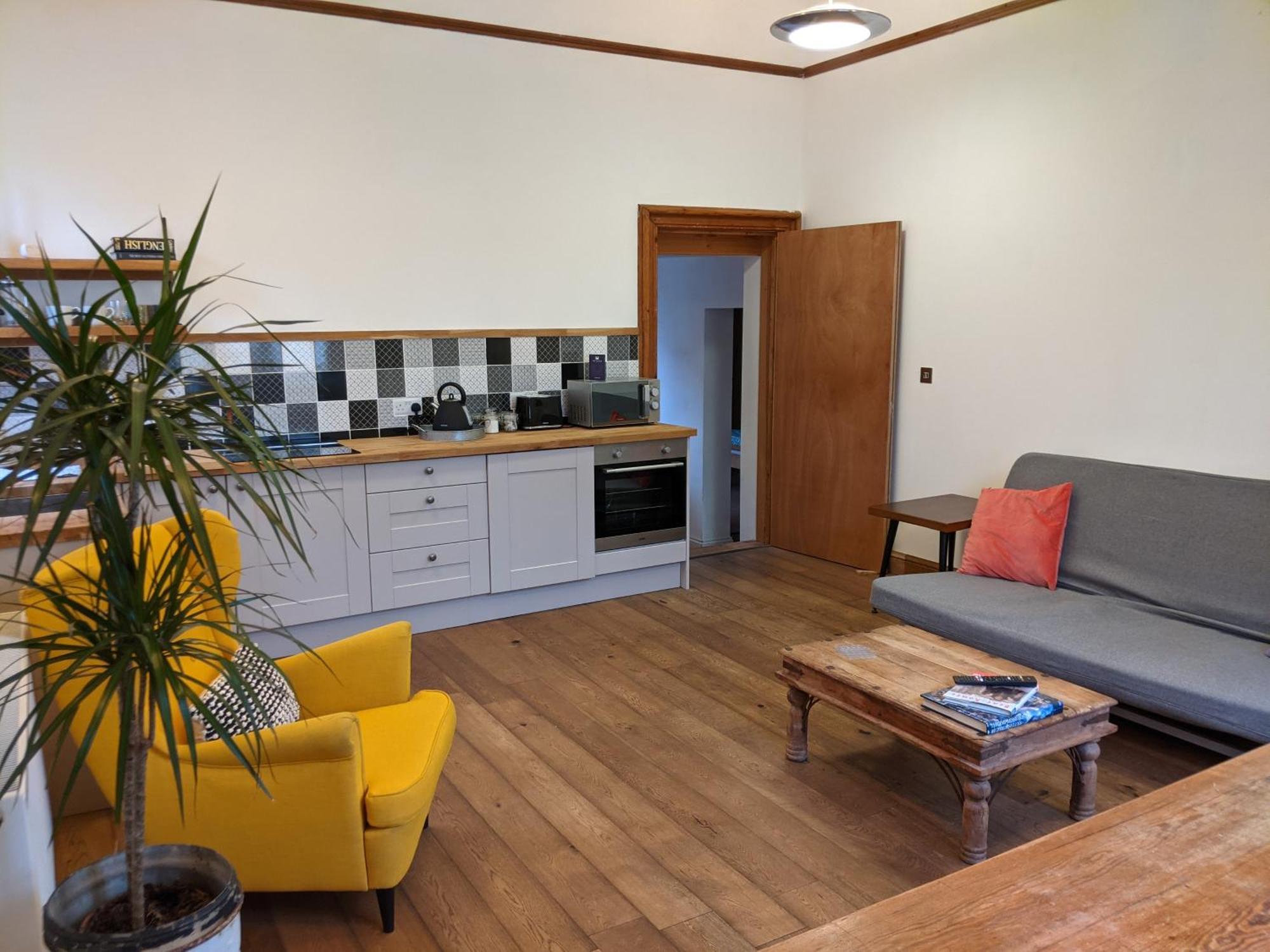 Bank House Apartments Stafford Town Centre Экстерьер фото